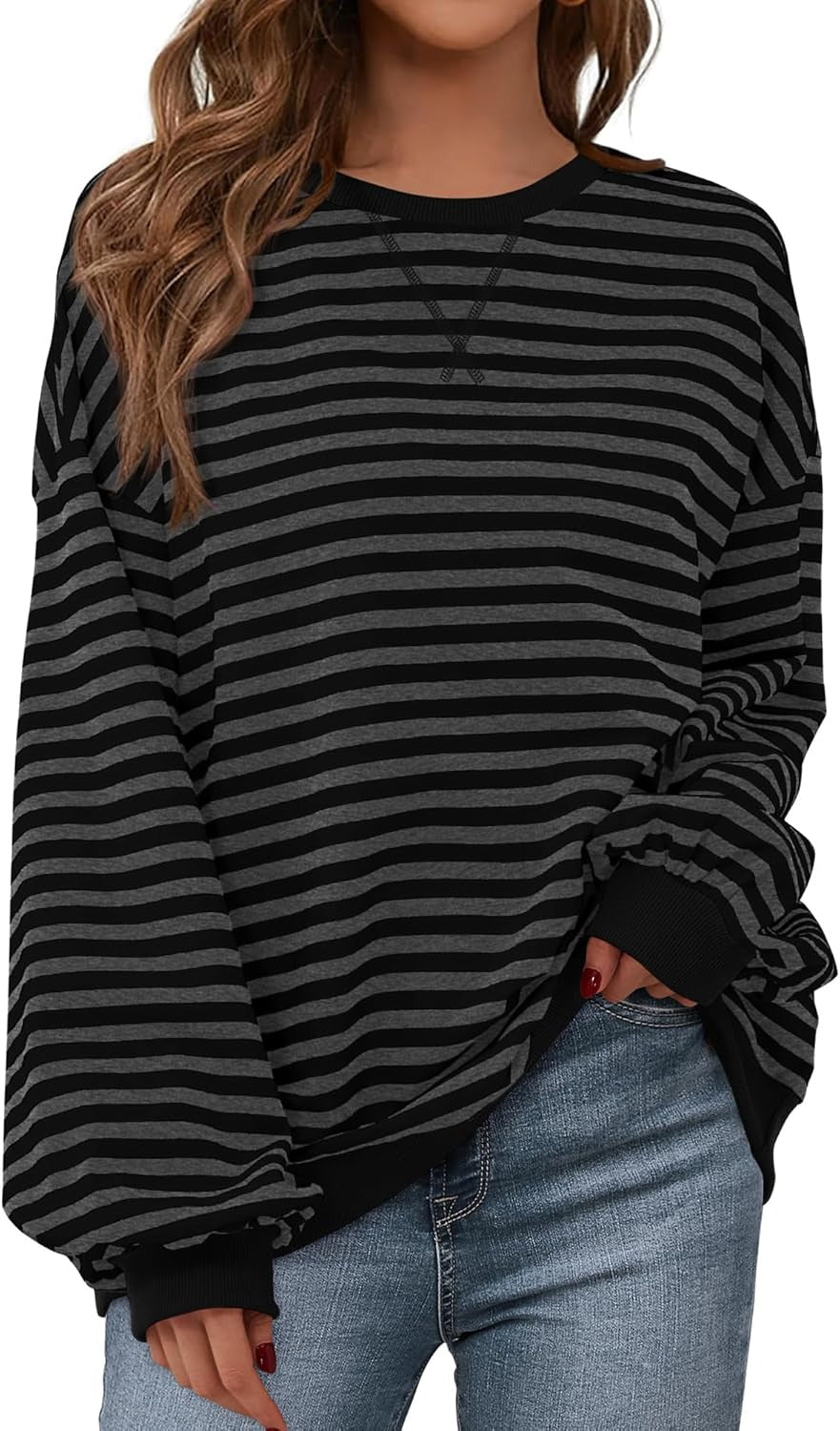 Loose-fit striped pullover